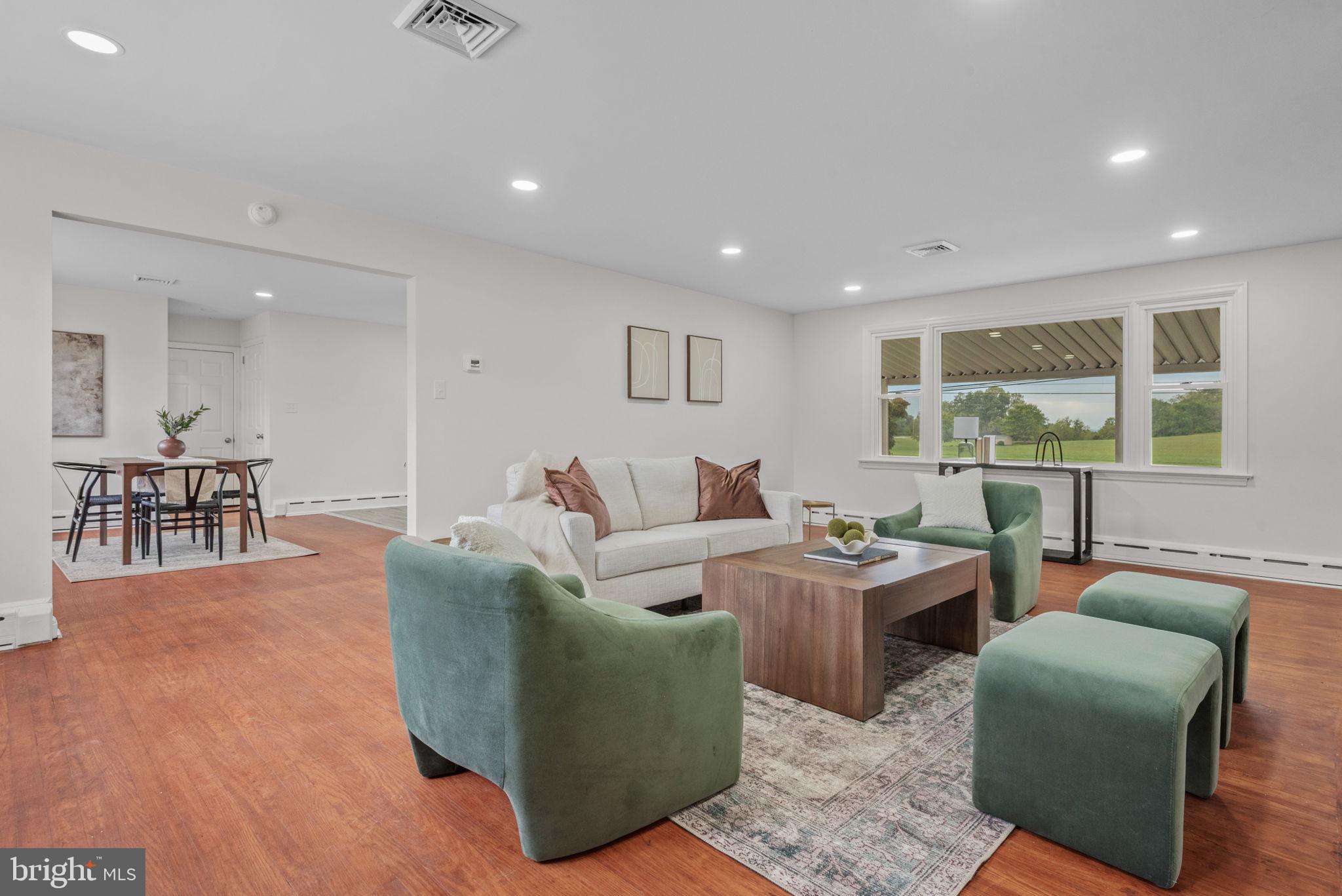 725 Marticville Road Pequea, PA 17565 - Photo 7 of 32