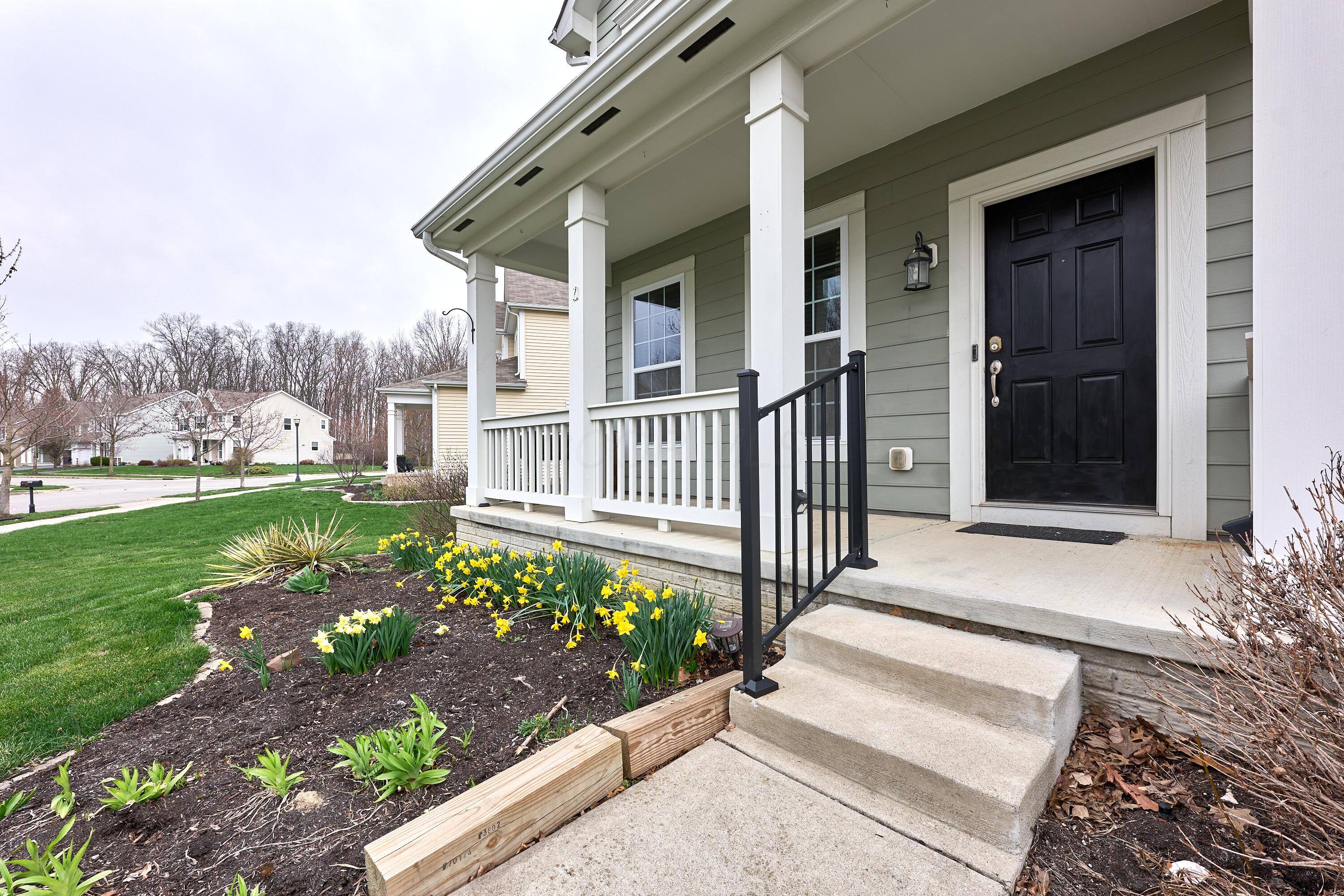 244 Cambridge Road Delaware, OH 43015 - Photo 3 of 129 244 Cambridge