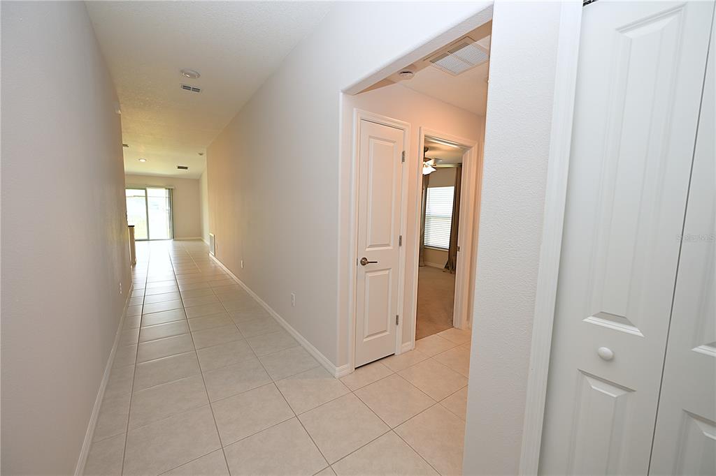 4316 Trotters Way Lakeland, FL 33801 - Photo 4 of 38