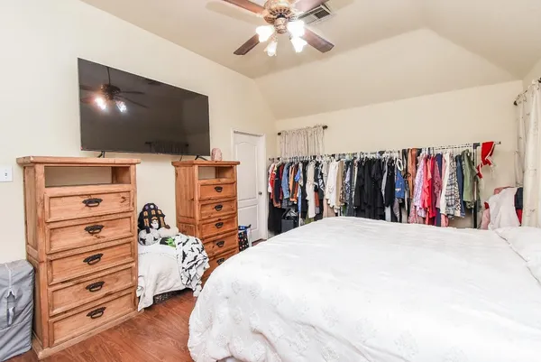 $295,000 | 4706 Sienna Heights Lane, Pasadena, TX 77505