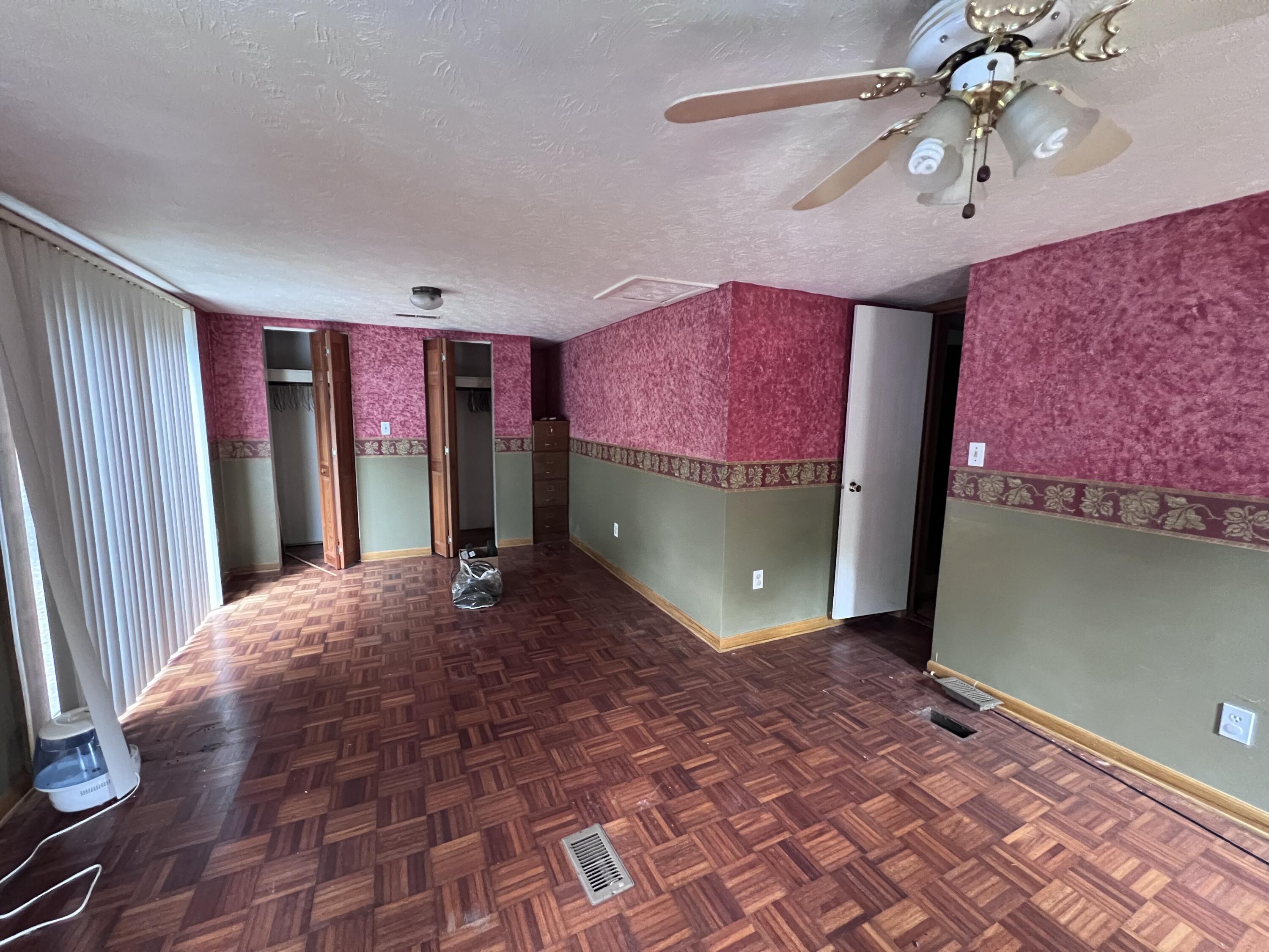 461 Round Ridge Road Pineville, KY 40977 - Photo 13 of 21 IMG_4619