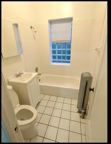 $1,350 | 5176 South King Drive, Unit 3, Chicago, IL 60615