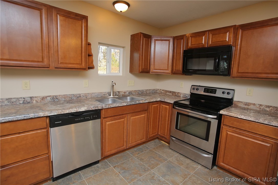 577 East Radio Tower Road Scottsburg, IN 47170 - Photo 11 of 42 Kitchen