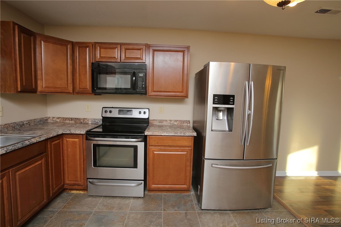 577 East Radio Tower Road Scottsburg, IN 47170 - Photo 12 of 42 Kitchen