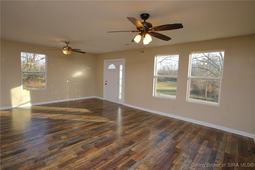 577 East Radio Tower Road Scottsburg, IN 47170 - Photo 5 of 42 Living Room