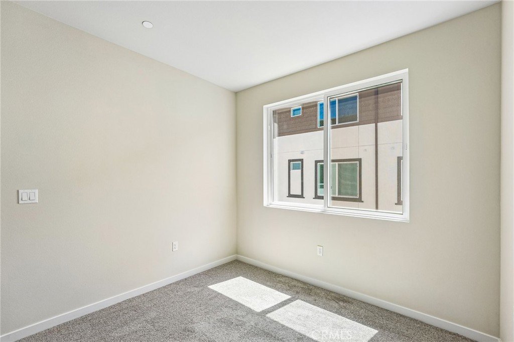 9524 Hannah Way Riverside, CA 92503 - Photo 30 of 38 Gallery Image 30