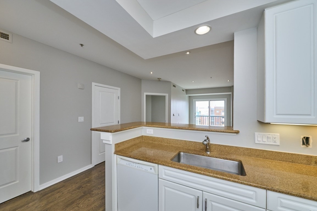 175 Cottage Street, Unit 710 Chelsea, MA 02150 - Photo 14 of 23 Gallery Image 14