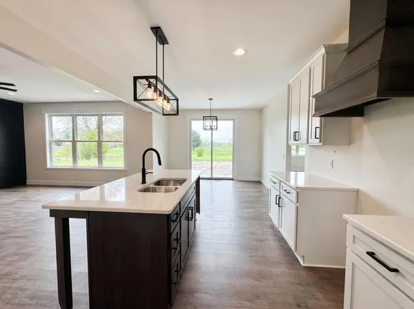 $525,000 | 2139 Smith Road, Temperance, MI 48182