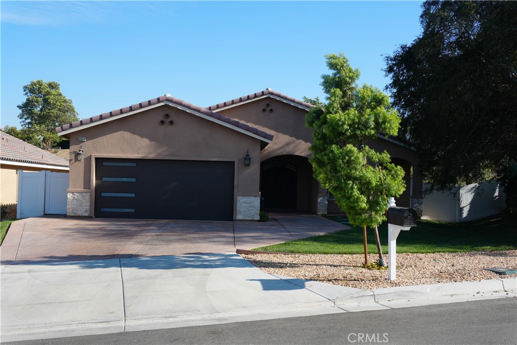5954 Clifton Boulevard Riverside, CA 92504 - Photo 2 of 41 Gallery Image 2