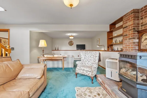 $475,000 | 305 Benjamin Street, Winchendon, MA 01475