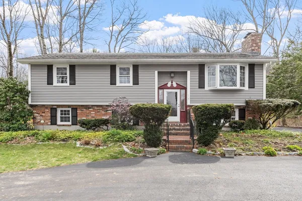 $475,000 | 305 Benjamin Street, Winchendon, MA 01475