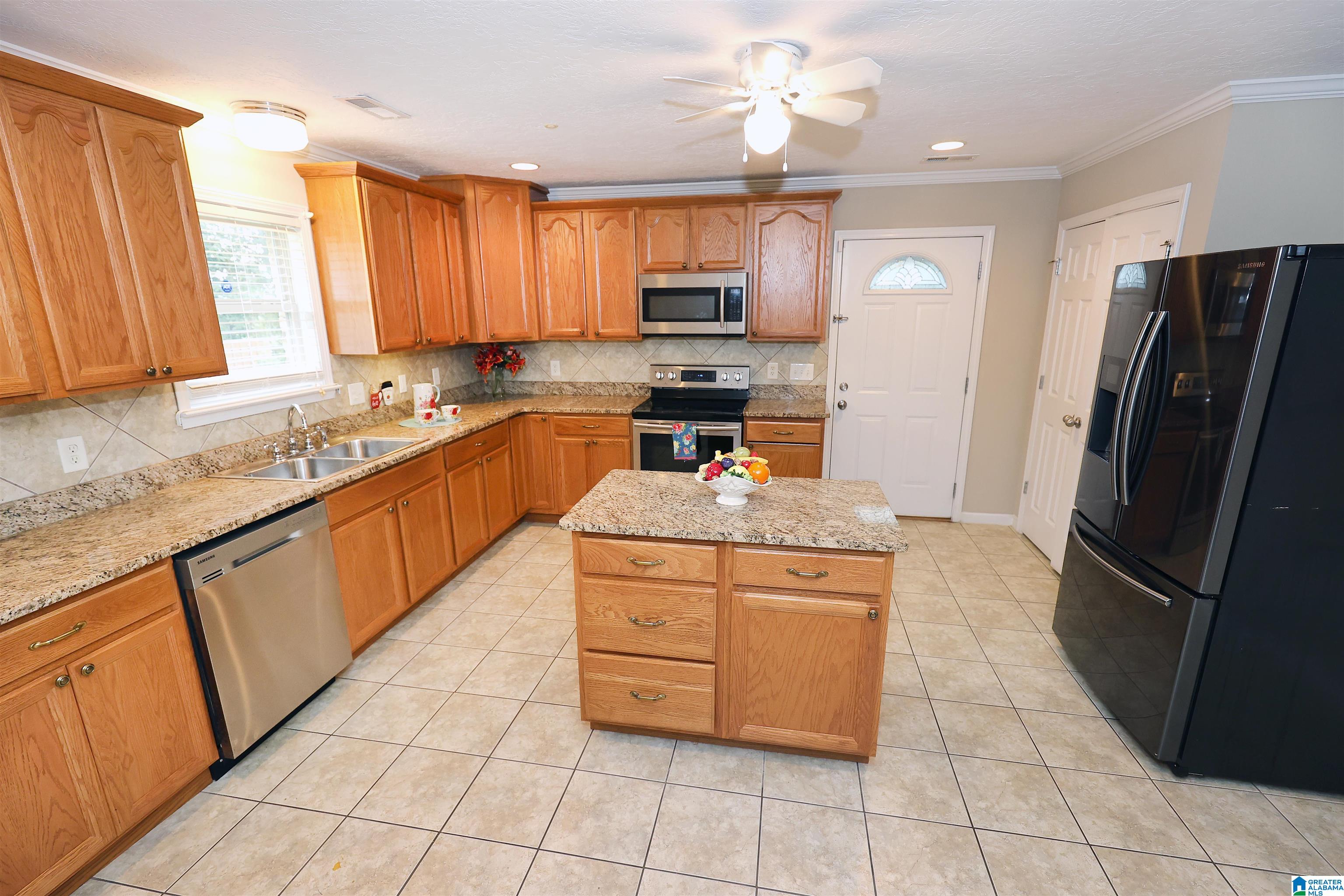325 Morton Road Anniston, AL 36205 - Photo 8 of 39