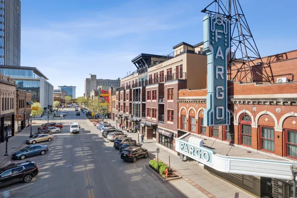$549,900 | 300 Broadway North, Unit 204, Fargo, ND 58102