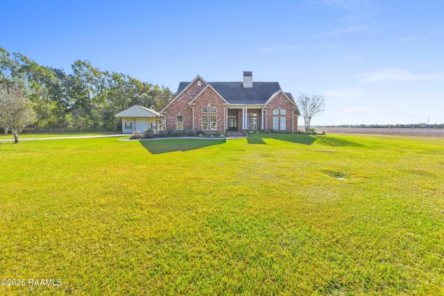 $299,000 | 10219 Jefferson Island Road, New Iberia, LA 70560