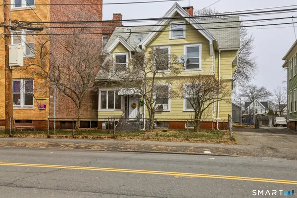 $1,950 | 784 Howard Avenue, Bridgeport, CT 06605