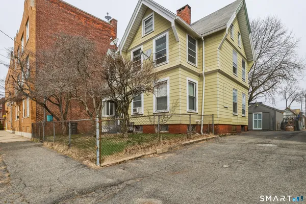 $1,950 | 784 Howard Avenue, Bridgeport, CT 06605