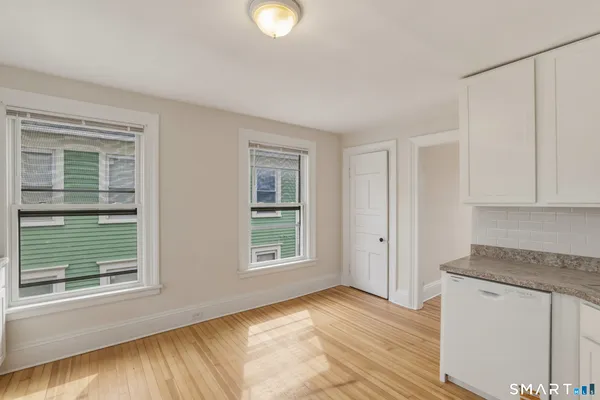 $1,950 | 784 Howard Avenue, Bridgeport, CT 06605