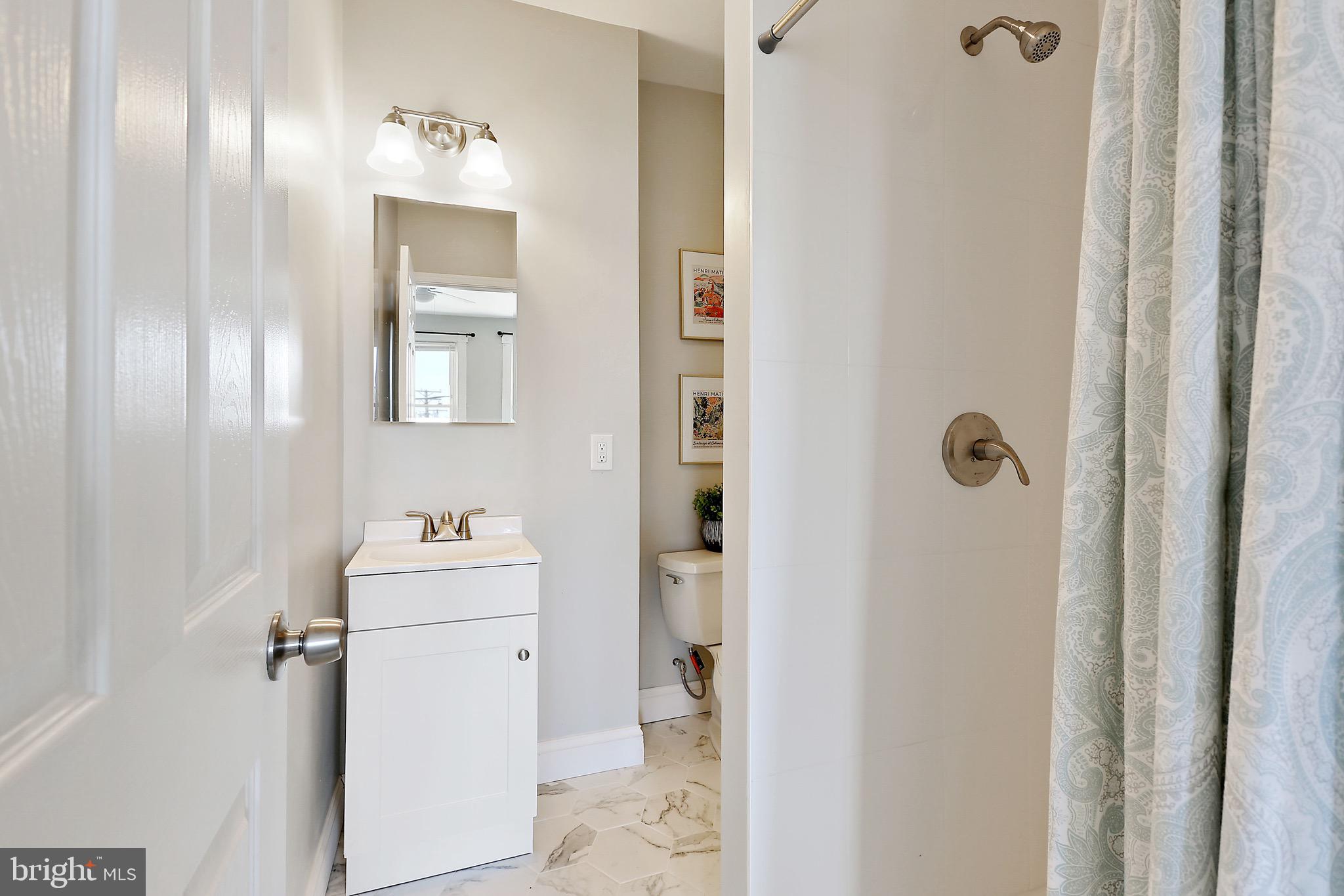3642 Keswick Road Baltimore, MD 21211 - Photo 20 of 38 Private Bath 1