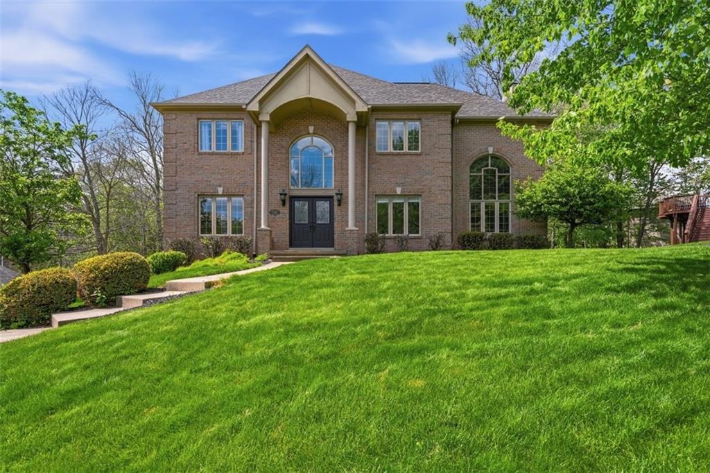 702 Rustic Ridge Cranberry Township, PA 16066 - Photo 3 of 47