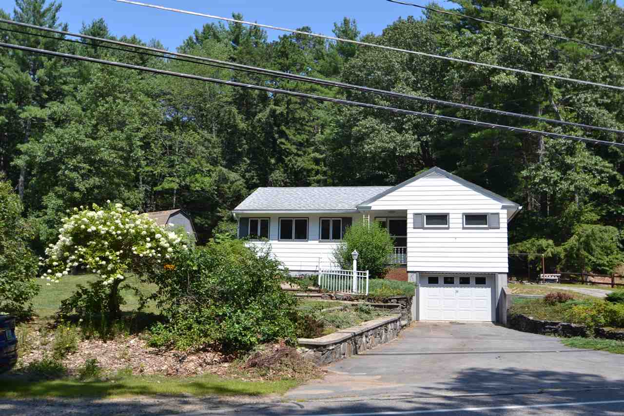 39 Oak Street Rochester, NH 03839 - Photo 2 of 27