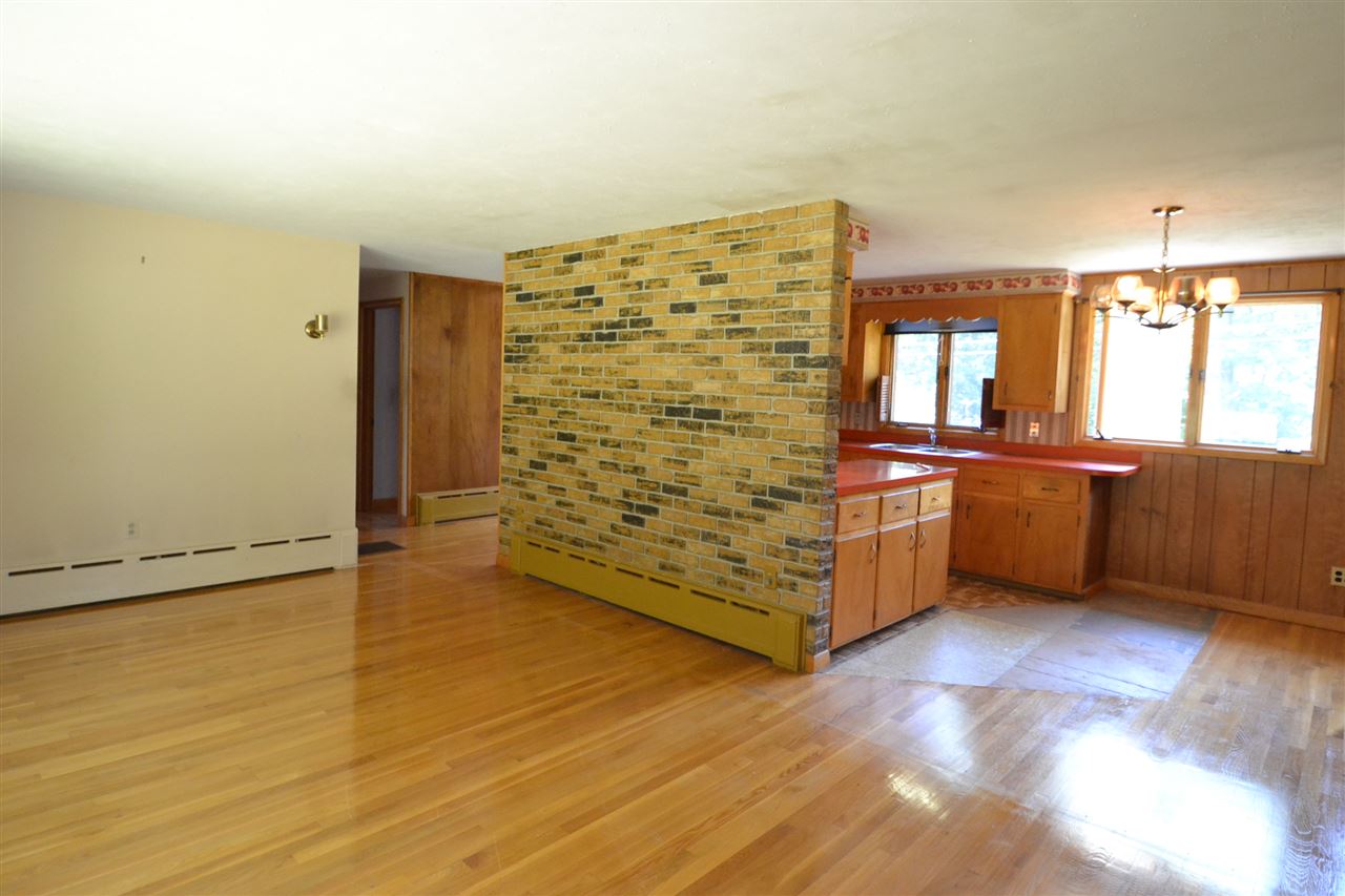 39 Oak Street Rochester, NH 03839 - Photo 21 of 27
