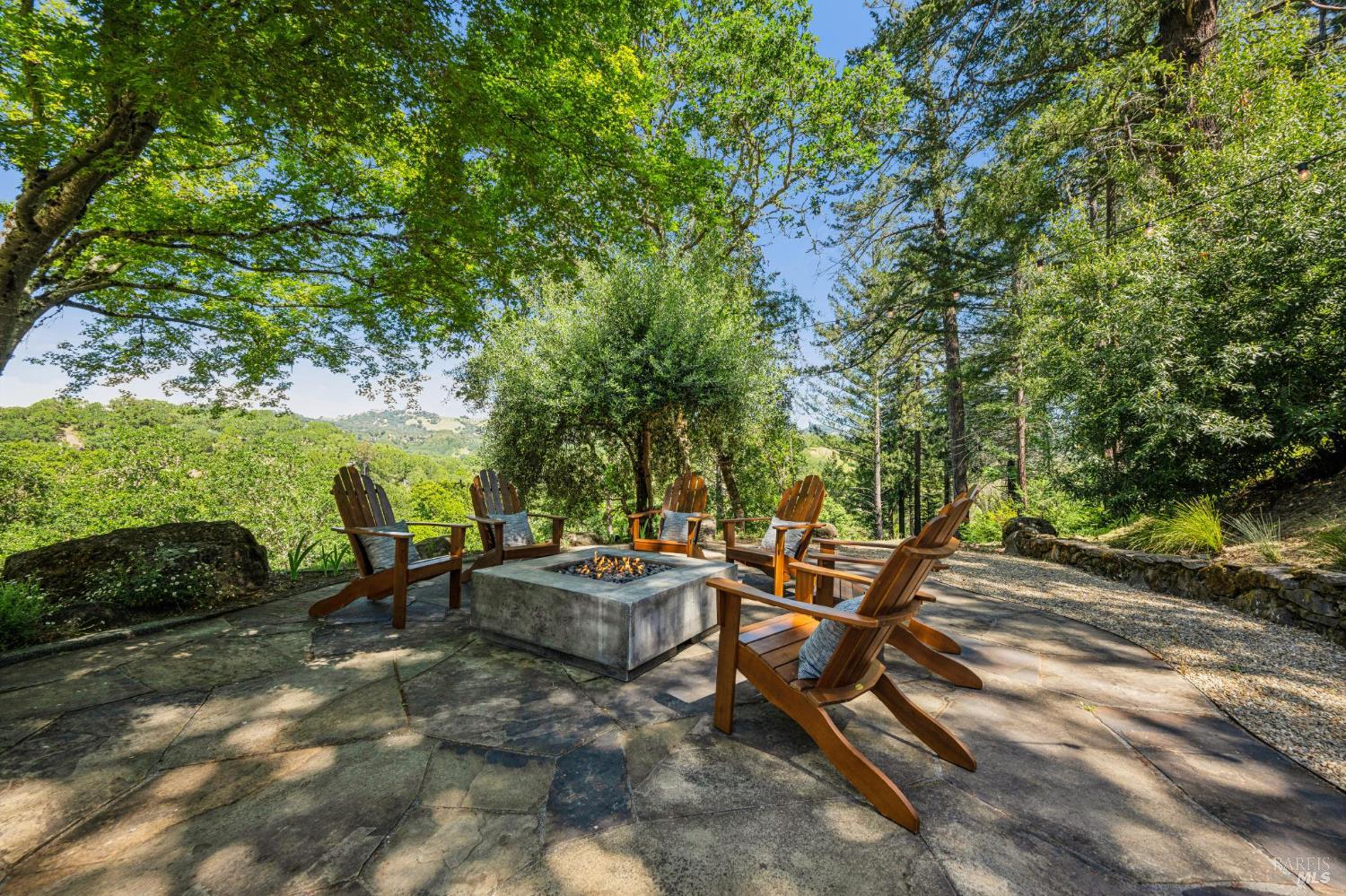 2546 Cresta Road Santa Rosa, CA 95404 - Photo 47 of 68