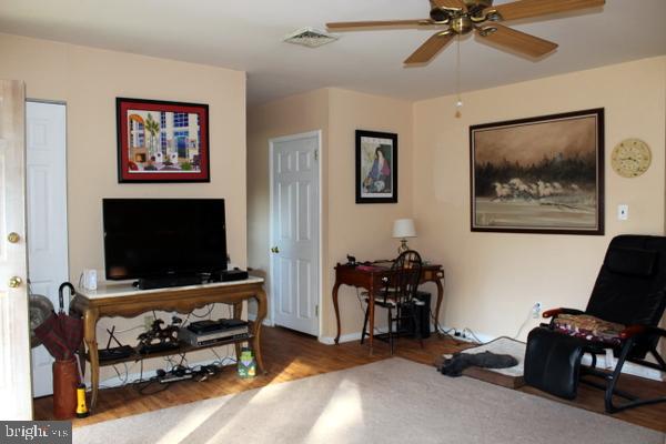 317 Rancocas Boulevard Mount Laurel, NJ 08054 - Photo 14 of 19 Living area
