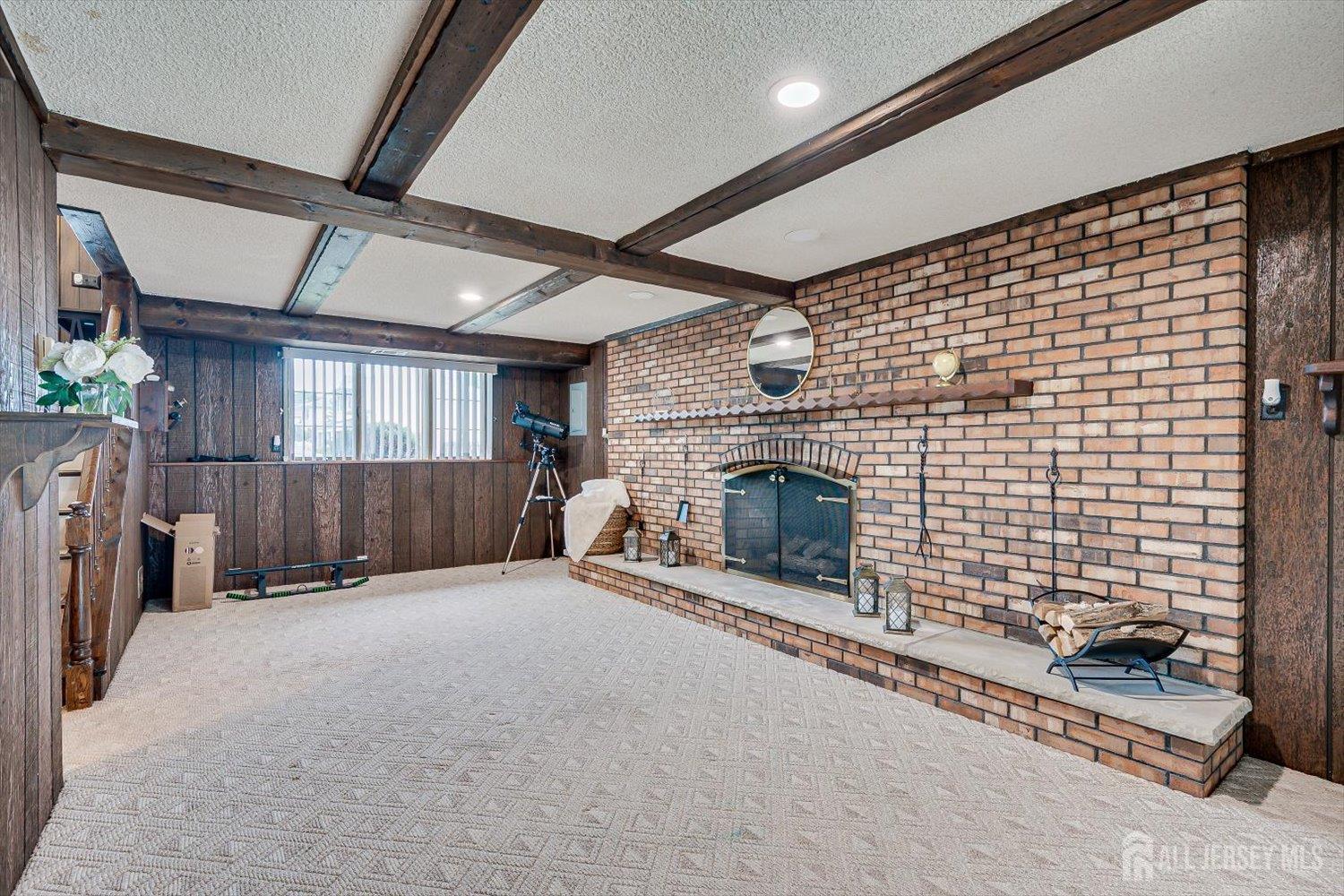 40 Winding Road Iselin, NJ 08830 - Photo 17 of 34