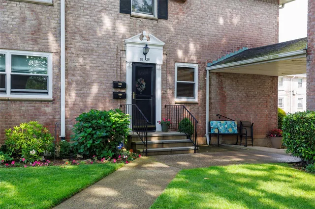 $328,000 | 82-25 268th Street, Unit 175B | Floral Park