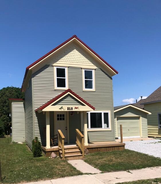 210 South D Street Cheboygan, MI 49721 - Photo 3 of 38 Gallery Image 3