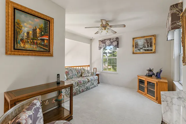 $350,000 | 133 White Branch Court South, Unit 133, Schaumburg, IL 60107