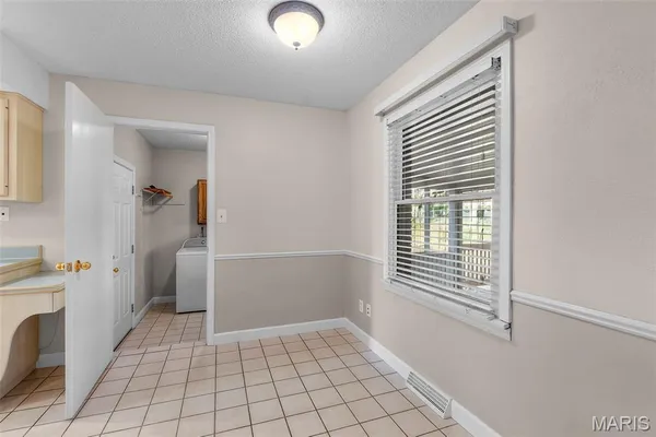 $319,000 | 2020 Cambridge Drive, Cape Girardeau, MO 63701
