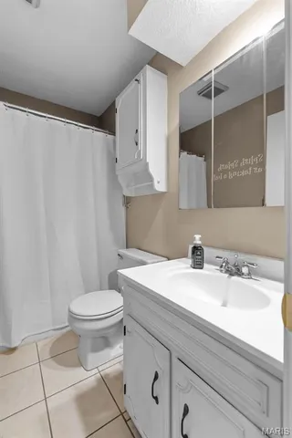 $340,000 | 2020 Cambridge Drive, Cape Girardeau, MO 63701