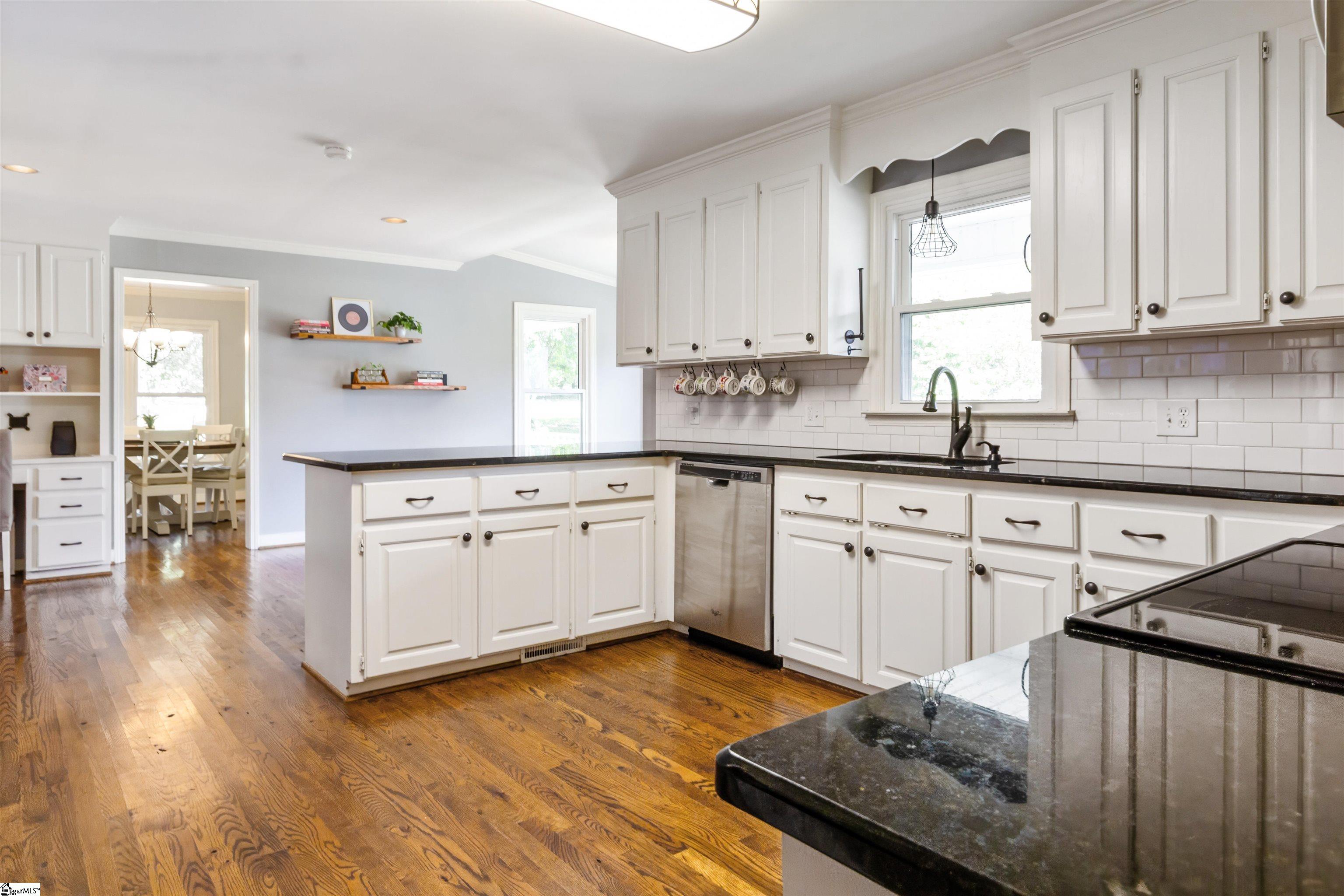 291 Gum Springs Road Taylors, SC 29687 - Photo 7 of 50 Gallery Image 7