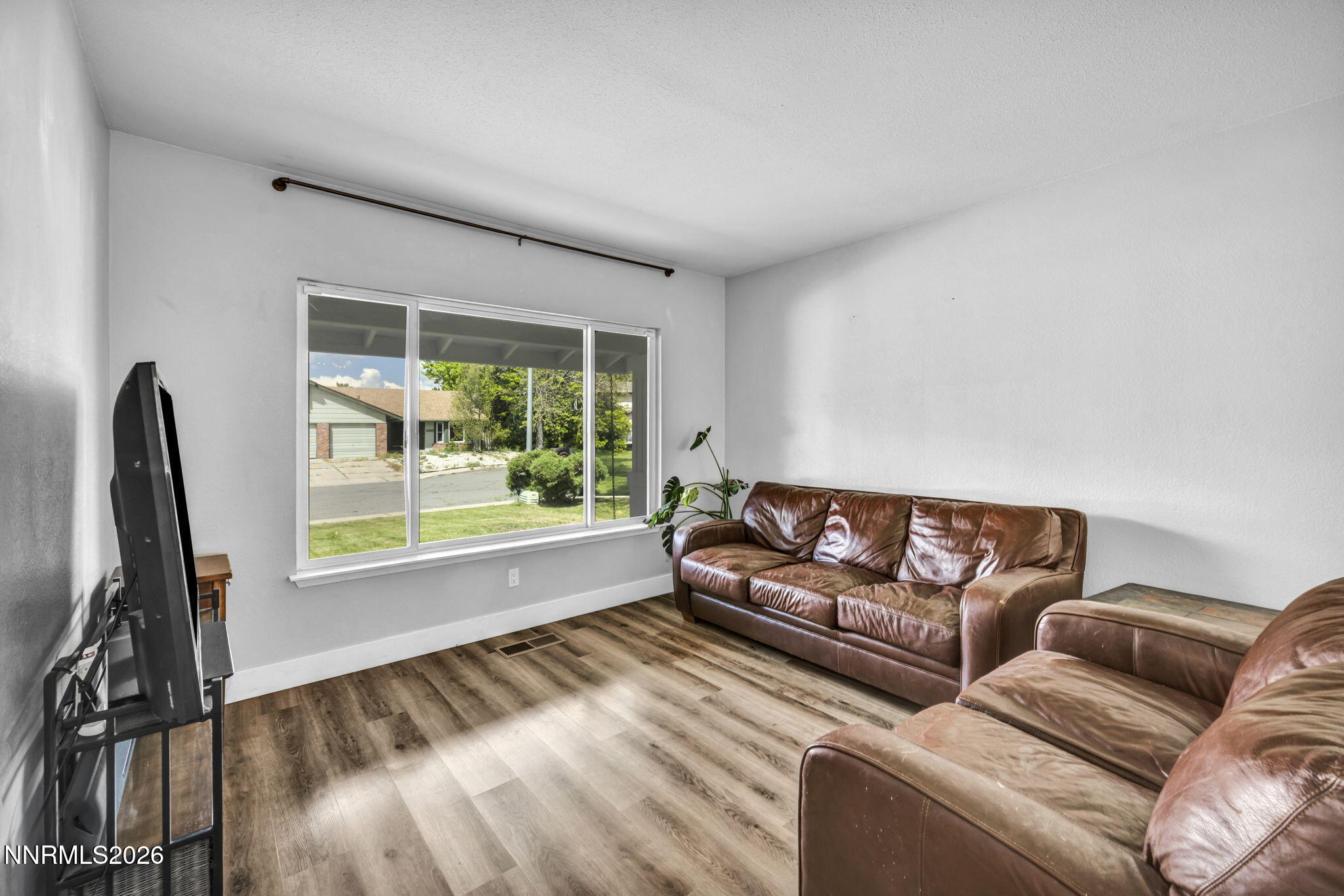 3970 Bolivar Court Reno, NV 89502 - Photo 11 of 66 32-web-or-mls-3970-bolivar-ct
