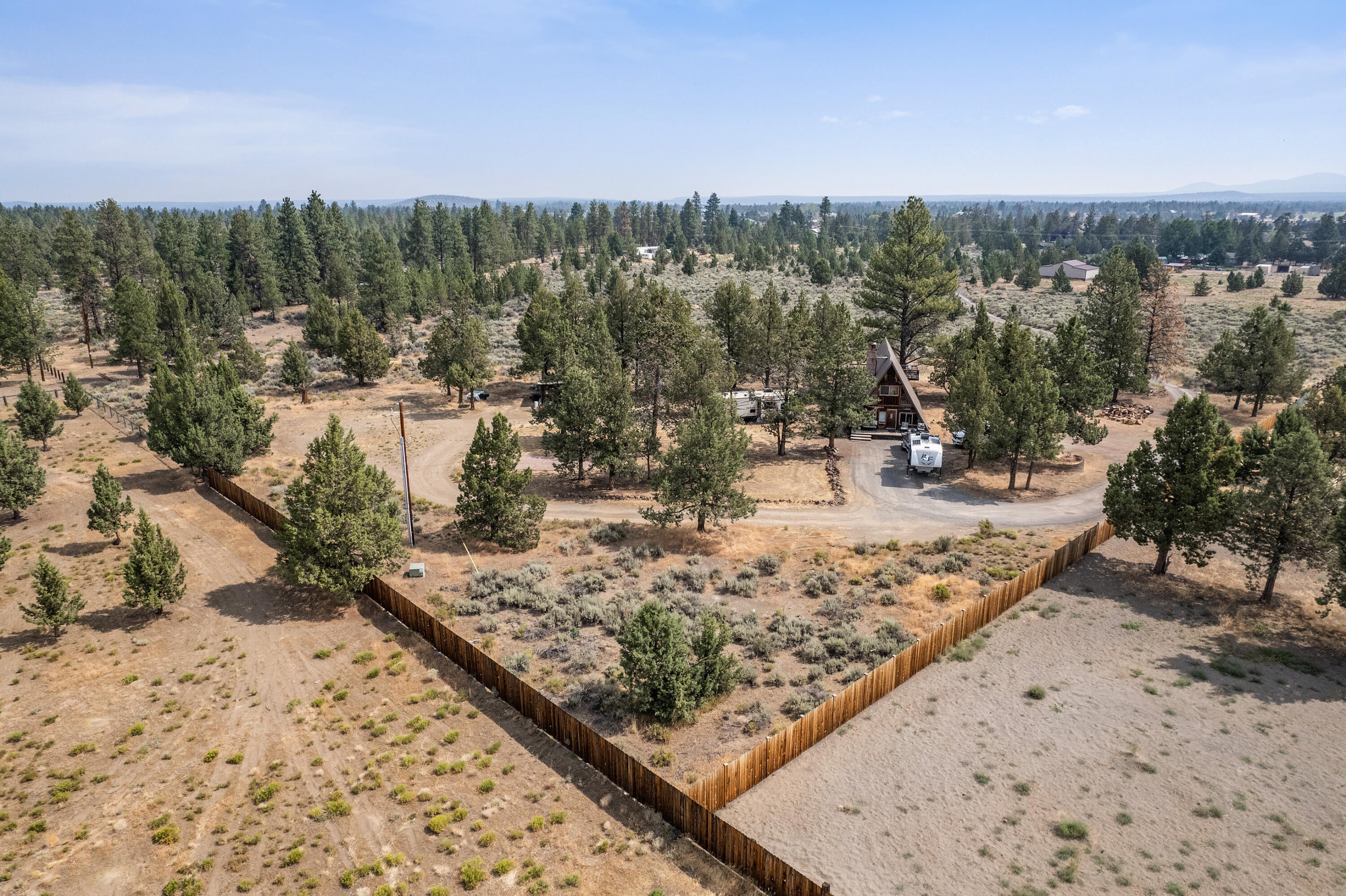 67153 Harrington Loop Road Bend, OR 97703 - Photo 18 of 23 2024_08_08_67153_harrington_loop_road-dr