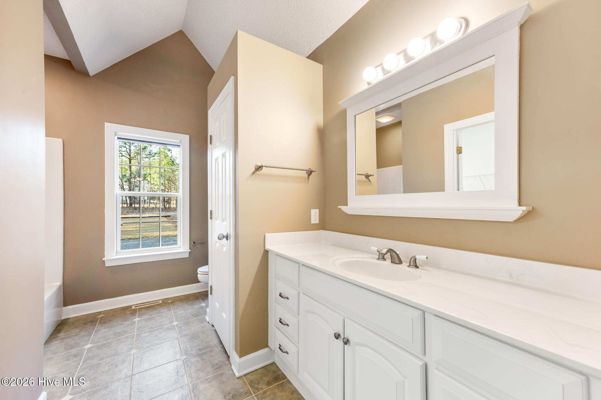 105 Ritter Drive West End, NC 27376 - Photo 13 of 40 105 Ritter-11