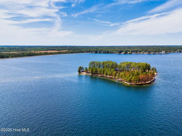 $589,900 | 105 Ritter Drive, West End, NC 27376