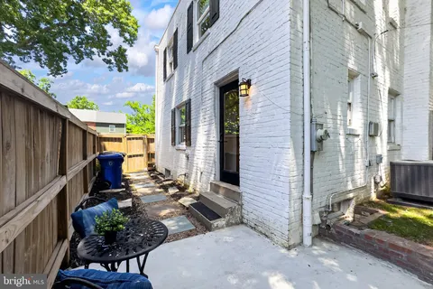 $624,900 | 3234 9th Street South, Arlington, VA 22204