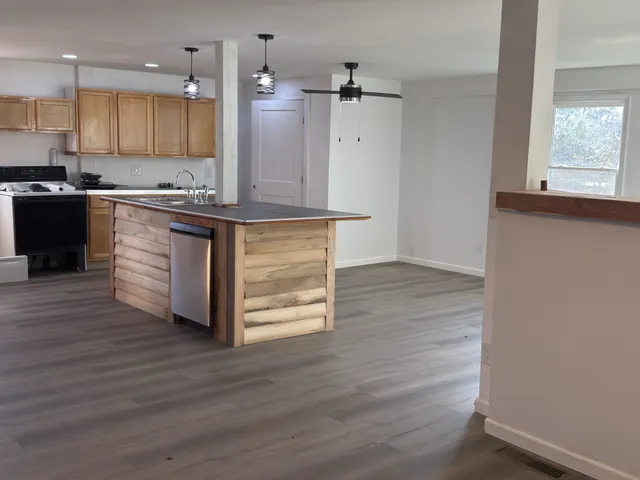 $250,000 | 2000 Myers Cove Road, McMinnville, TN 37110