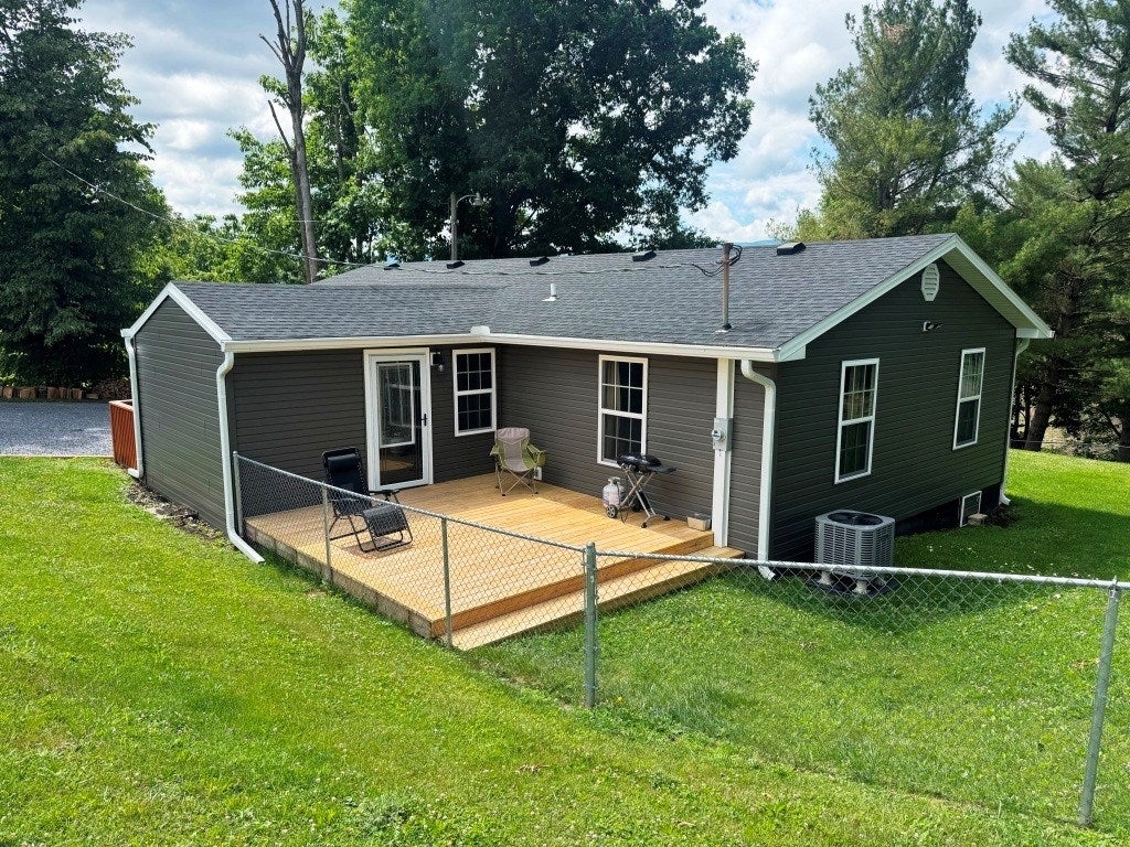 811 Grubmore Road Marion, VA 24354 - Photo 22 of 33 Gallery Image 22