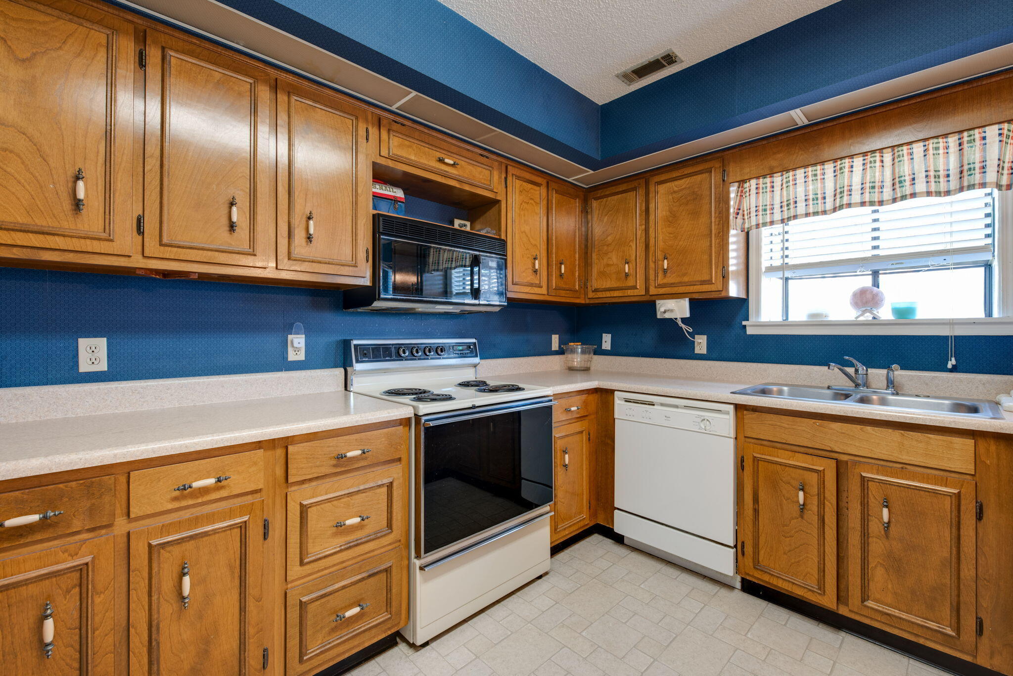 6751 Hickory Creek Road Chattanooga, TN 37421 - Photo 11 of 31 25-web-or-mls-DSC_0379