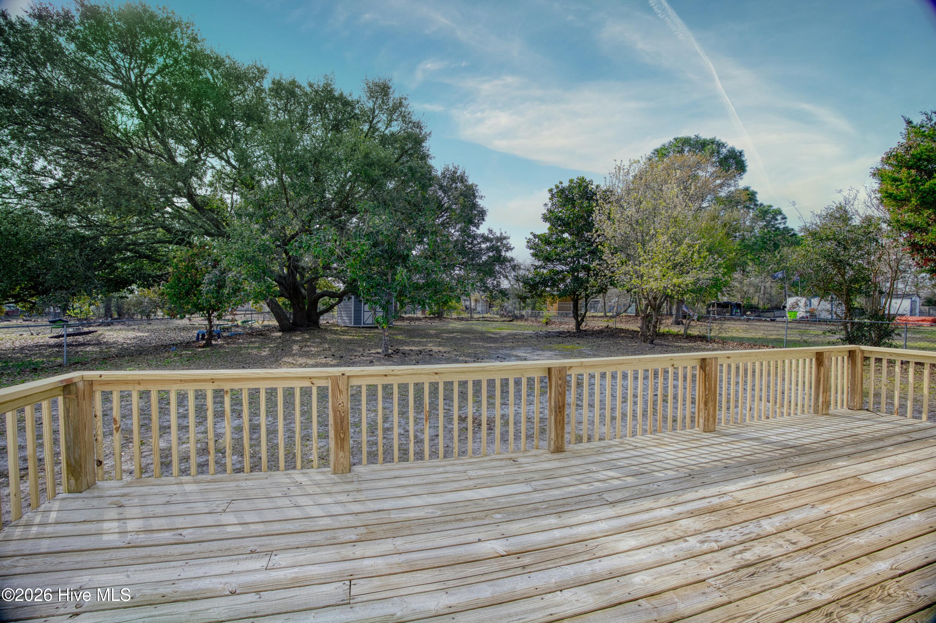 214 West Volant Street Hubert, NC 28539 - Photo 23 of 26 22