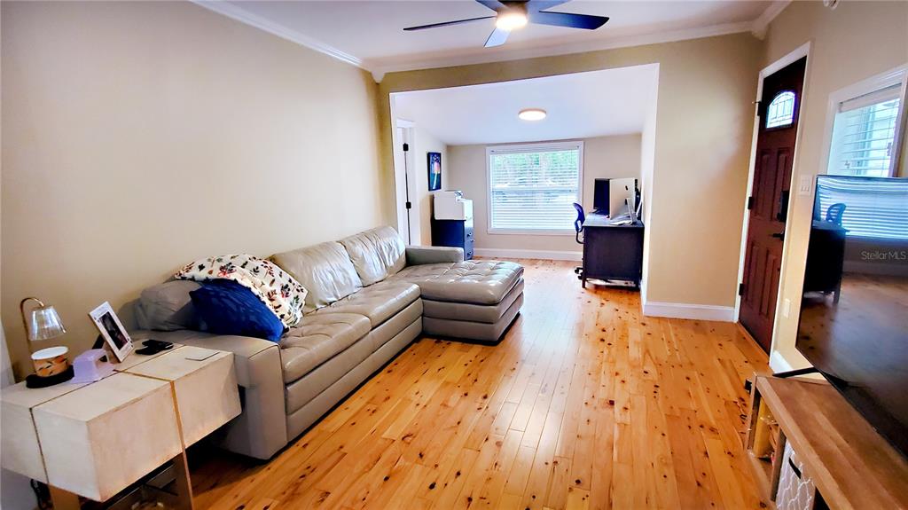 1722 Albemarle Road Clearwater, FL 33764 - Photo 10 of 28 Gallery Image 10