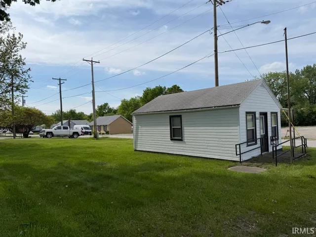 $35,000 | 17820 North Wayne Street, Zanesville, IN 46799