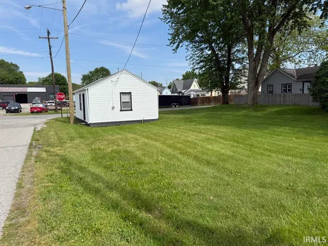 $35,000 | 17820 North Wayne Street, Zanesville, IN 46799
