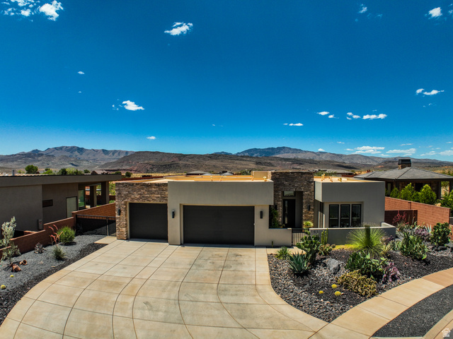 161 North Arrowhead Lane Ivins, UT 84738 - Photo 2 of 47