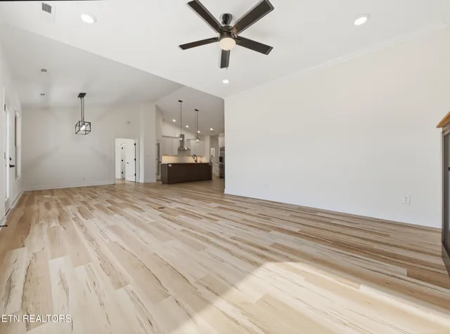 $518,000 | 180 Kahite Greens Place, Vonore, TN 37885