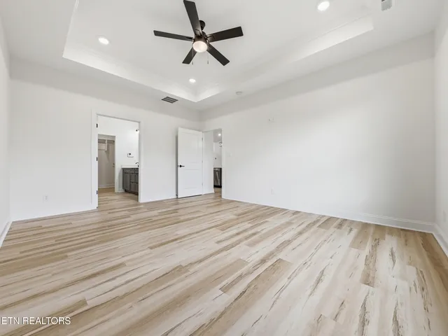 $518,000 | 180 Kahite Greens Place, Vonore, TN 37885