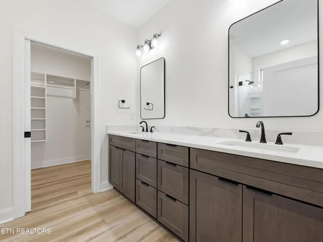 $518,000 | 180 Kahite Greens Place, Vonore, TN 37885